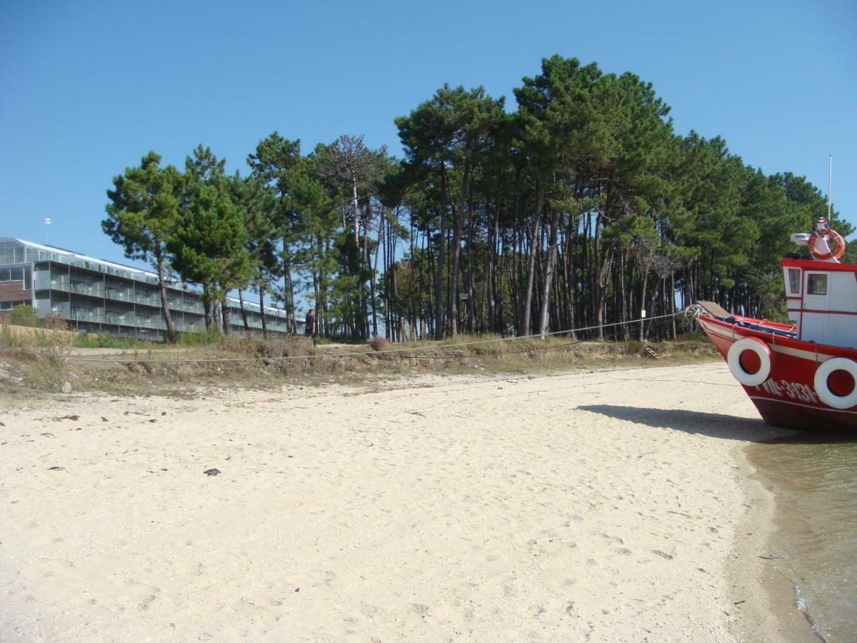 Apartamento De Mar Y Playa En Illa De Arousa Екстериор снимка